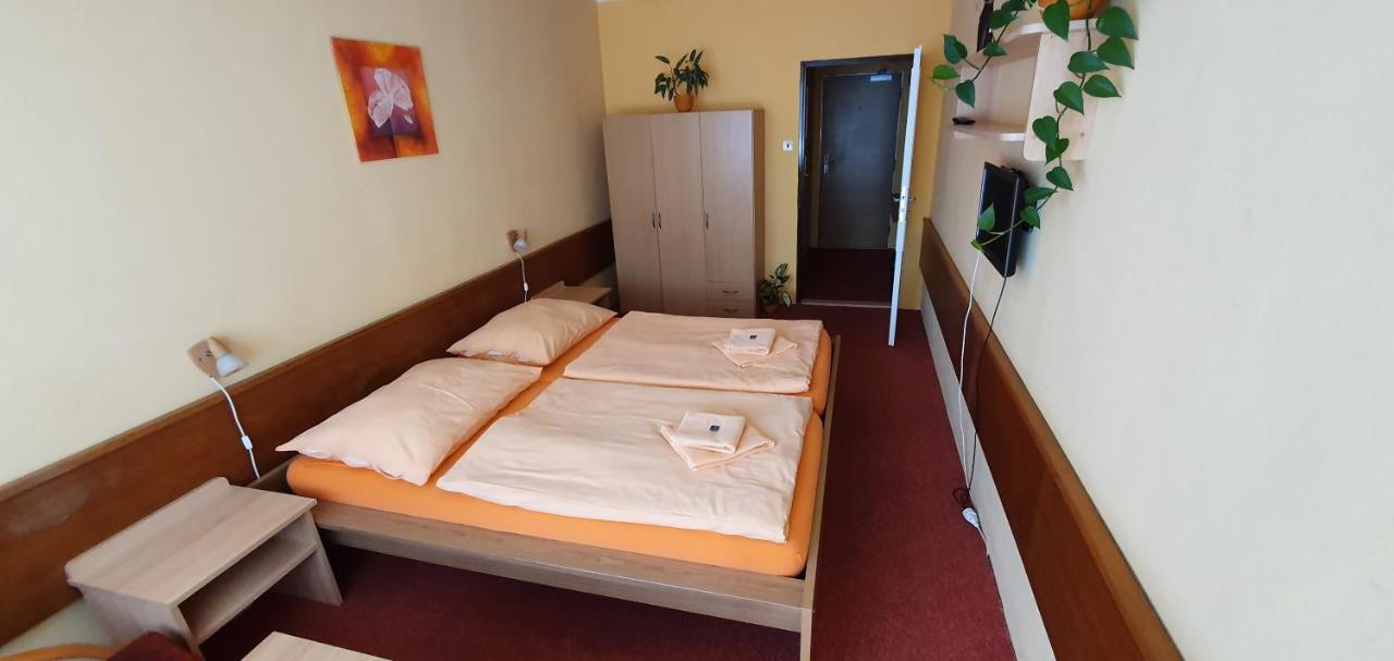 Ústí nad Orlicí Hotel Poprad מראה חיצוני תמונה